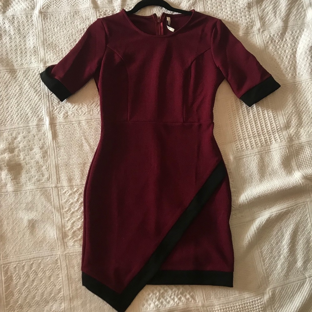 Bodycon red and black dress